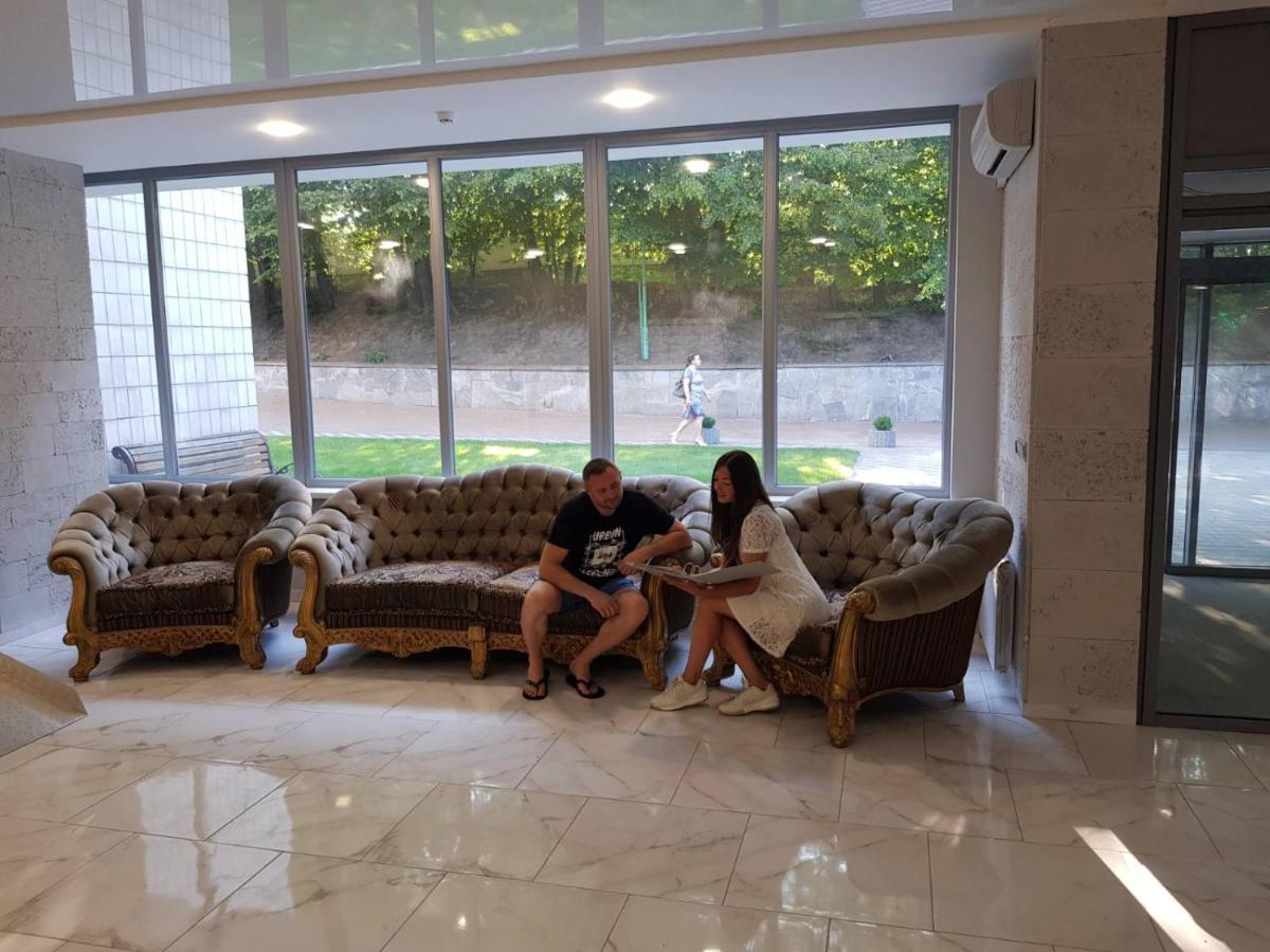 Sanatoriy-Hotel Feofaniya Kiev Bagian luar foto