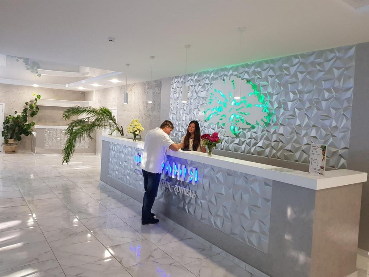 Sanatoriy-Hotel Feofaniya Kiev Bagian luar foto