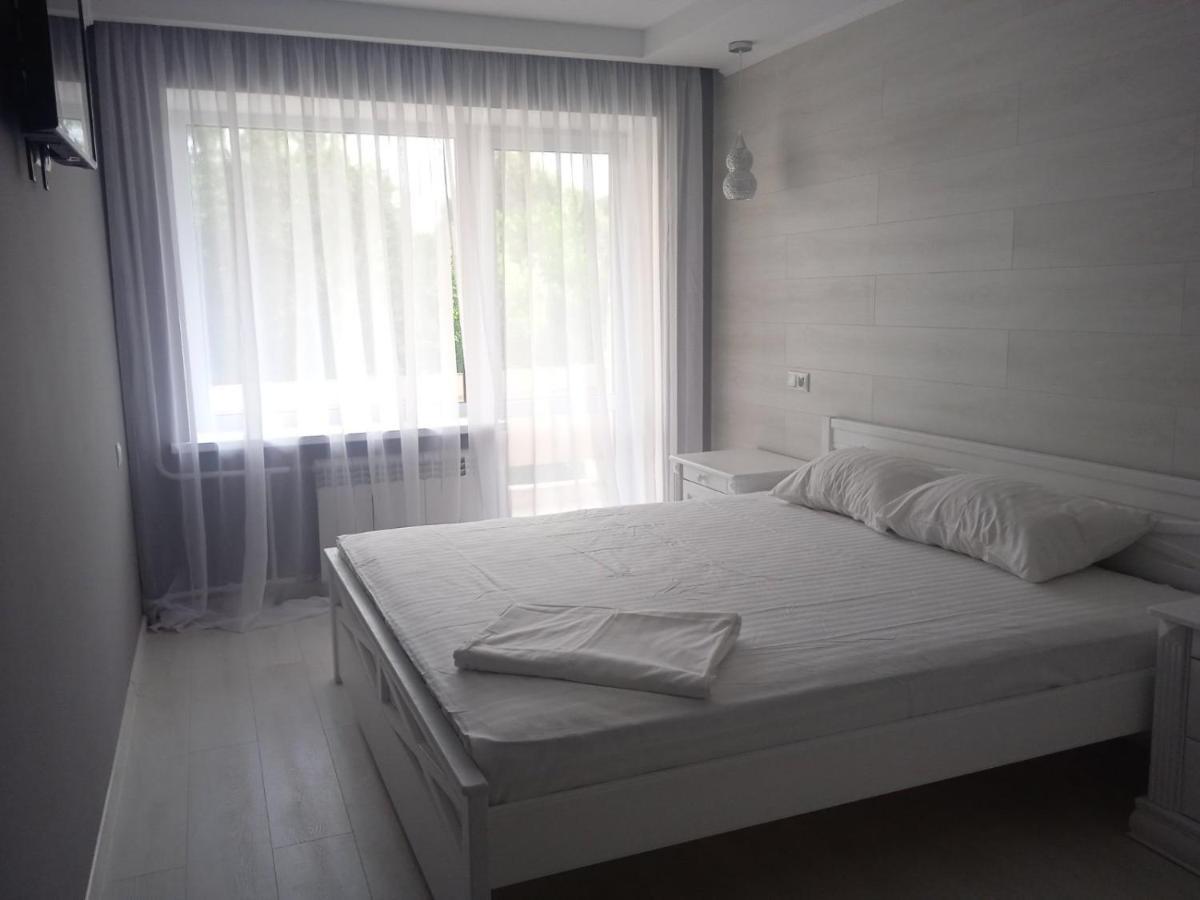 Sanatoriy-Hotel Feofaniya Kiev Bagian luar foto
